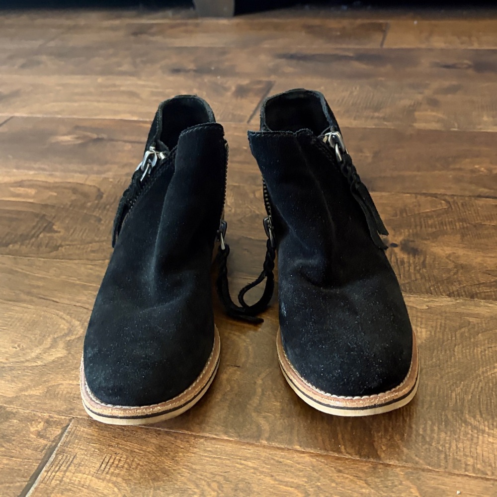 Dolce Vita Black Suede Sutton Bootie - 8 - Picture 4 of 8